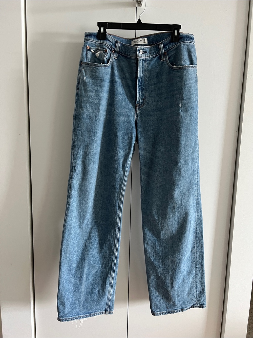 Abercrombie & Fitch 90’s Relaxed High Rise Jean Size 31 Regular - Picture 2 of 6
